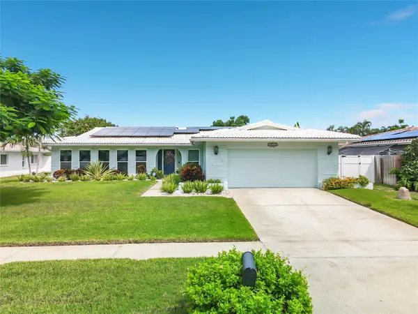 14515 ANCHORAGE CIR, Seminole, FL 33776