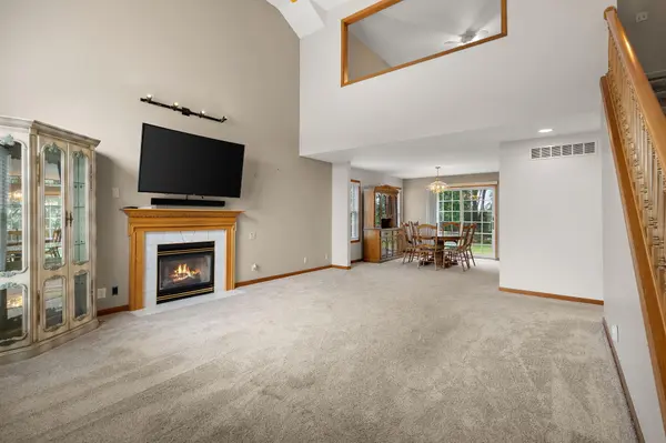 376 Cherry Hills DR, Chesterton, IN 46304