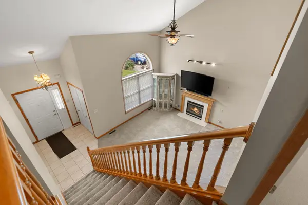 376 Cherry Hills DR, Chesterton, IN 46304