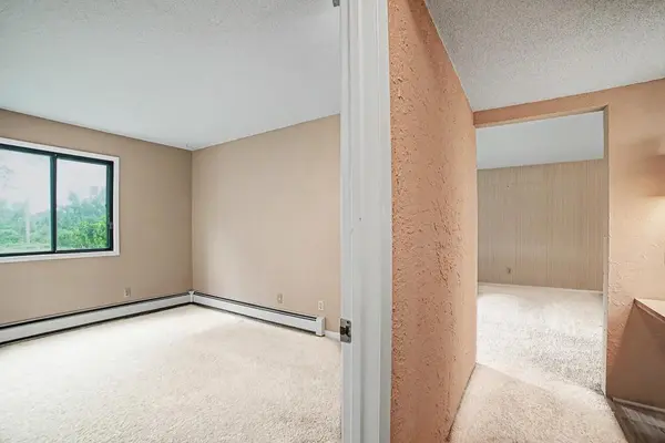 2680 Oxford ST N #107, Roseville, MN 55113