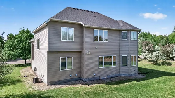 6206 106th AVE N, Brooklyn Park, MN 55443