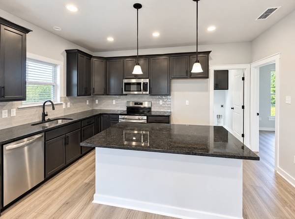 200 Augusta Way, Burns, TN 37029