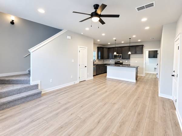 200 Augusta Way, Burns, TN 37029