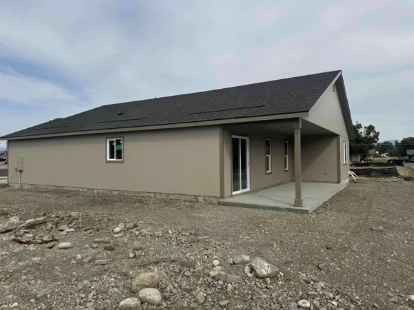 425 N Garvin Ct, Greenacres, WA 99016