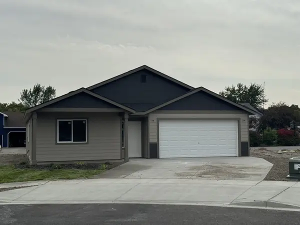 425 N Garvin Ct, Greenacres, WA 99016