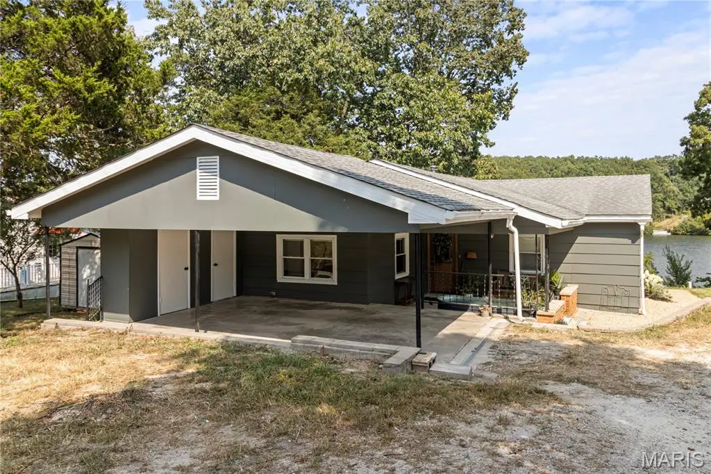 14186 W Sunrise Lake DR, De Soto, MO 63020