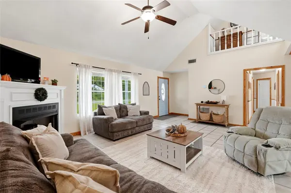 322 NE 4TH AVE, Trenton, FL 32693