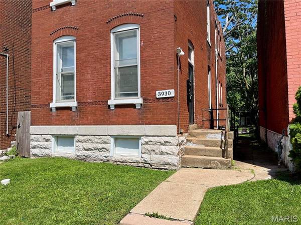 3930 Nebraska AVE #FL2, St Louis, MO 63118