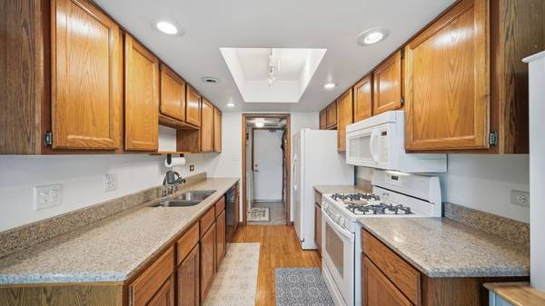16514 Coachwood TRL #16514, Tinley Park, IL 60477