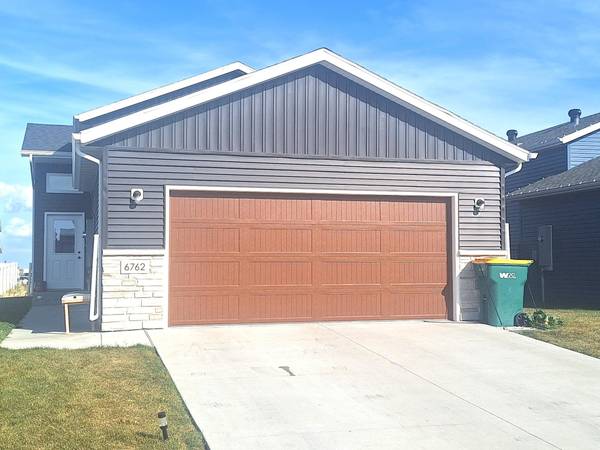 6762 Joseph ST, Horace, ND 58047