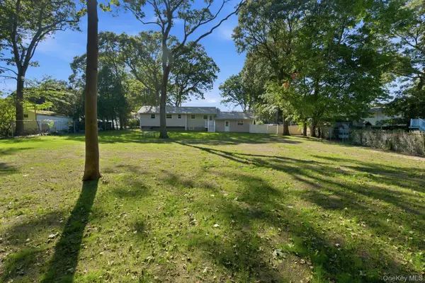 65 Holbrook RD, Centereach, NY 11720