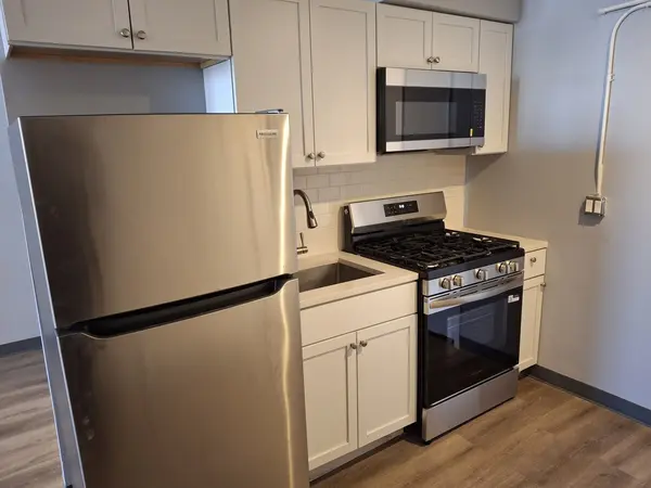 3149 W Wellington AVE #1, Chicago, IL 60618