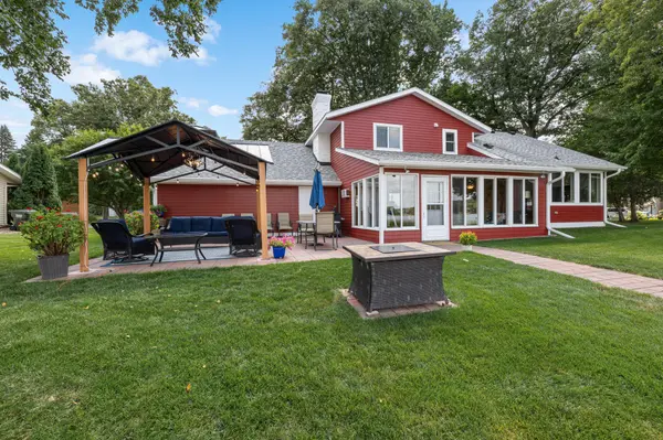 969 Hamlet DR N, Avon, MN 56310