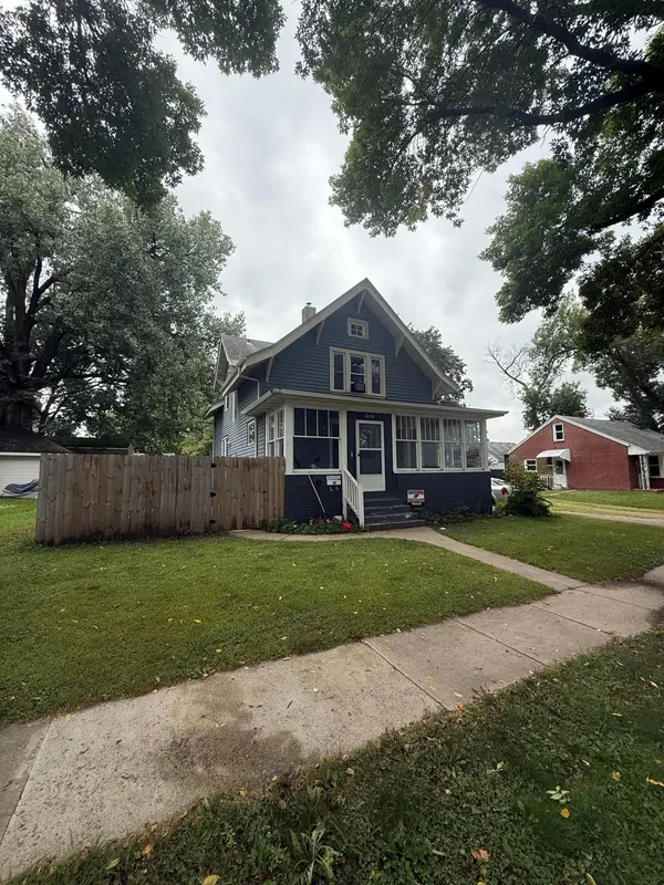 218 Augusta AVE SE, Willmar, MN 56201