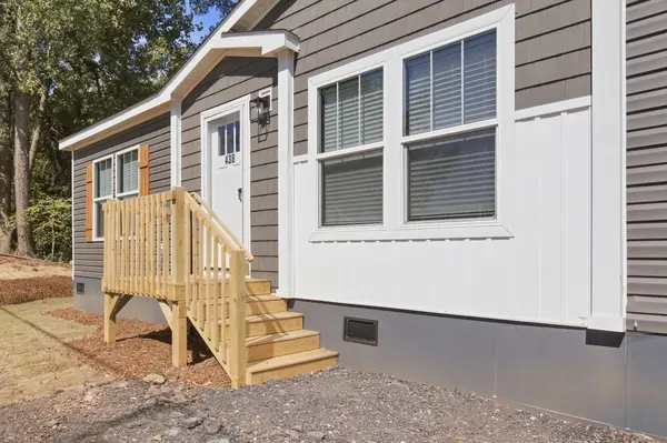 438 Berry Shoals RD, Duncan, SC 29334