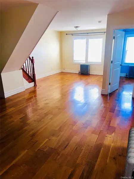 190-60 111th AVE, Jamaica, NY 11412