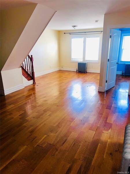 190-60 111th AVE, Jamaica, NY 11412