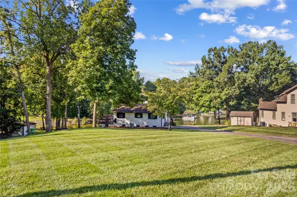 150 Shady Cove DR, Troutman, NC 28166