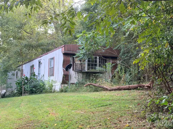 173 & 175 Dix Creek Chapel RD, Asheville, NC 28806