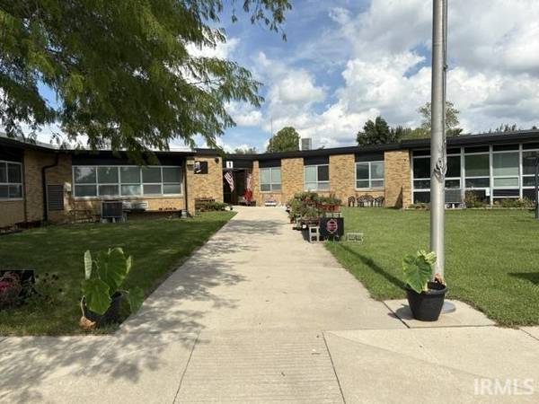 234 W Pearl ST, Dunkirk, IN 47336-1430