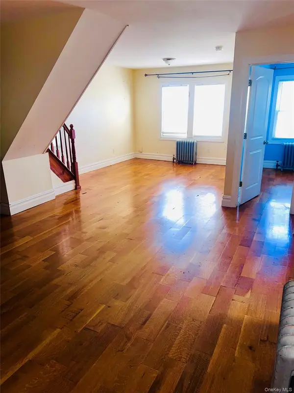 190-60 111th AVE, Jamaica, NY 11412