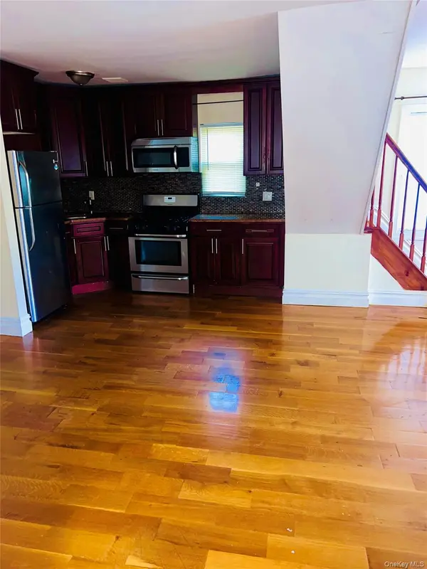 190-60 111th AVE, Jamaica, NY 11412
