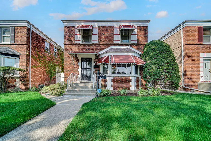 138 Linden AVE, Bellwood, IL 60104