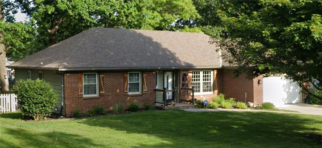 10616 Oak ST, Kansas City, MO 64114