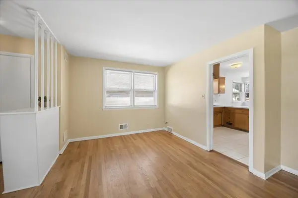 2109 Norfolk AVE, Westchester, IL 60154