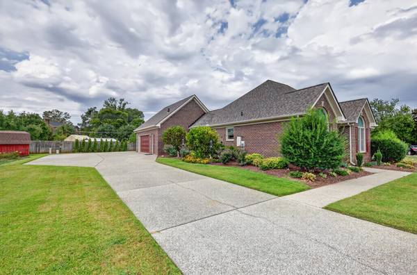 1907 Andrew Ct, Murfreesboro, TN 37129