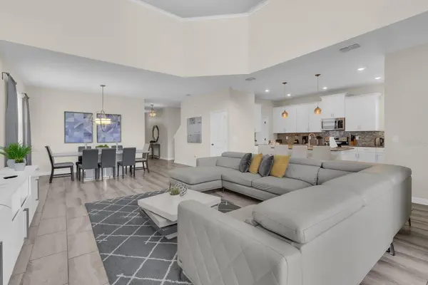 4733 KINGS CASTLE CIR, Kissimmee, FL 34746