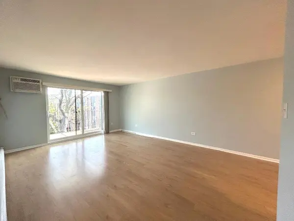 8970 N Parkside AVE #416, Des Plaines, IL 60016