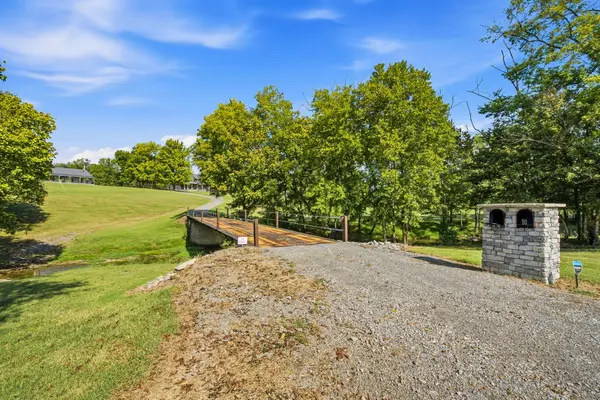 50 Tri Star Ln #N, Hartsville, TN 37074