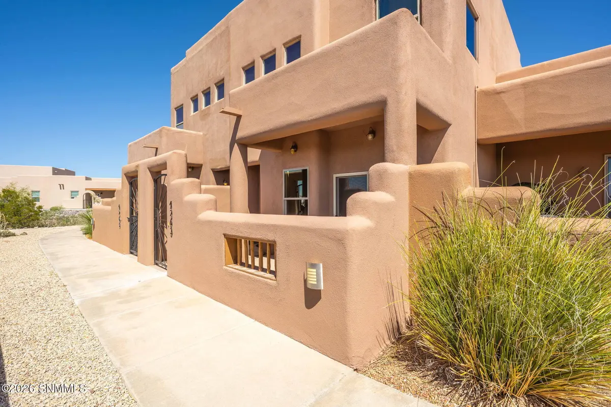 4263 Nambe CT, Las Cruces, NM 88011