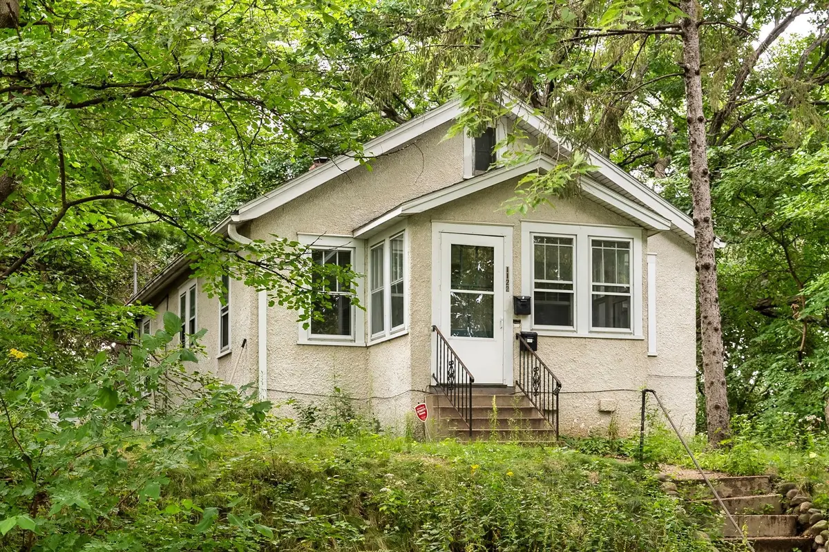 1122 Raleigh ST, Saint Paul, MN 55108