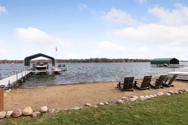 10 Woodlane ST, Tonka Bay, MN 55331
