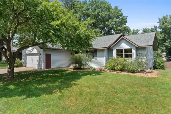 908 Bluebird CT N, Hudson, WI 54016