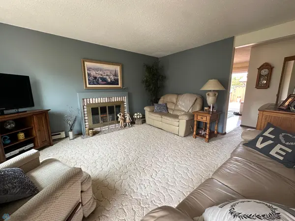 450 22nd ST E, West Fargo, ND 58078