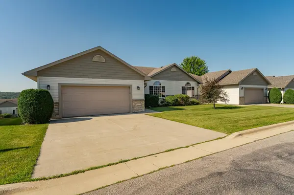 4540 Prairie View PL NW,  Rochester,  MN 55901