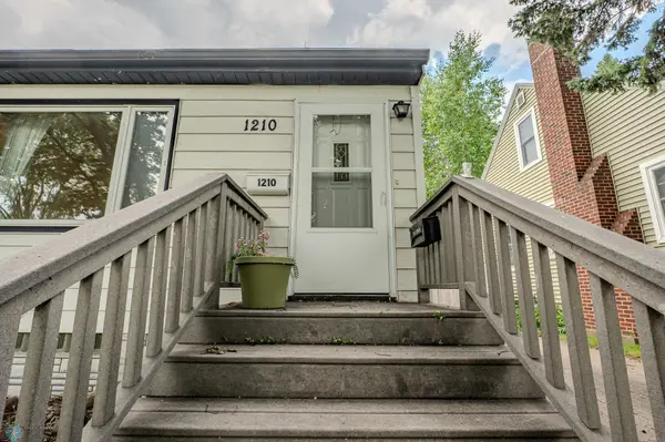 1210 2nd ST S, Moorhead, MN 56560