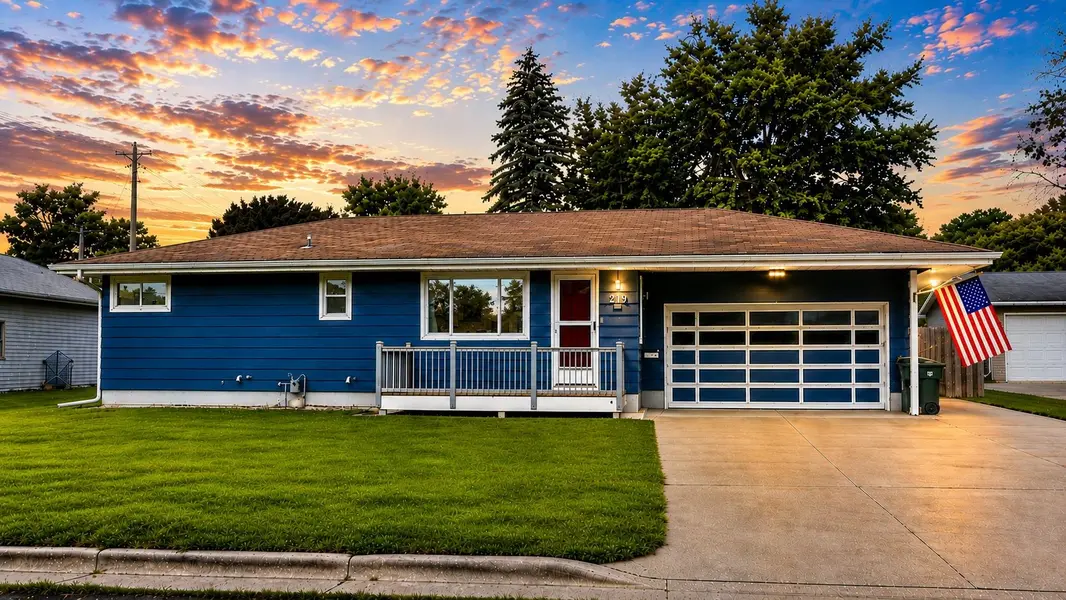 219 CEDAR ST, Ripon, WI 54971