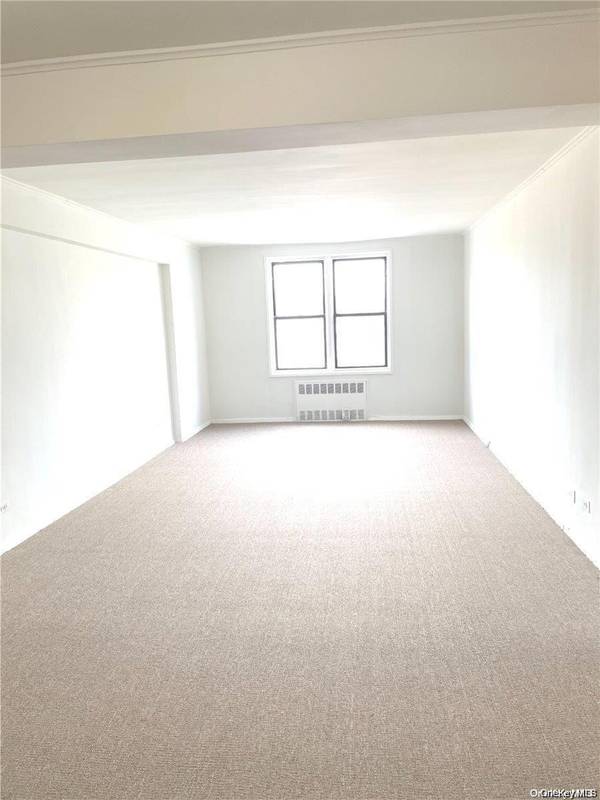 88-30 182 ST #4D, Hollis, NY 11423