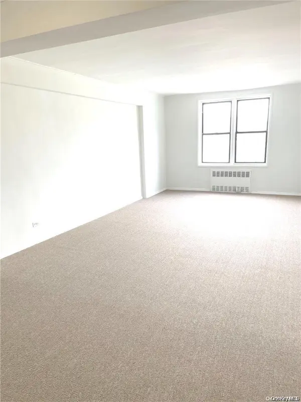 88-30 182 ST #4D, Hollis, NY 11423
