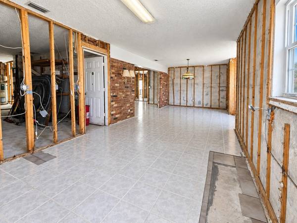 13401 1ST ST E, Madeira Beach, FL, 33708 photo 7