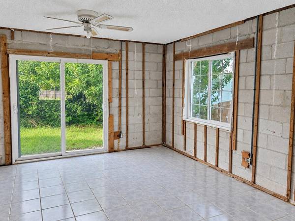 13401 1ST ST E, Madeira Beach, FL, 33708 photo 26