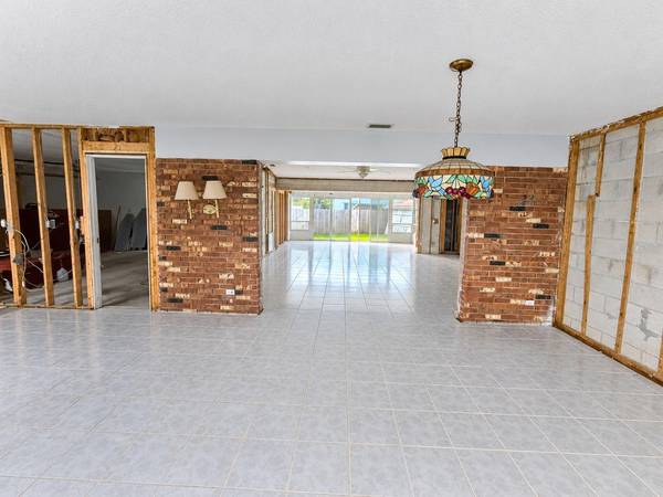13401 1ST ST E, Madeira Beach, FL, 33708 photo 11