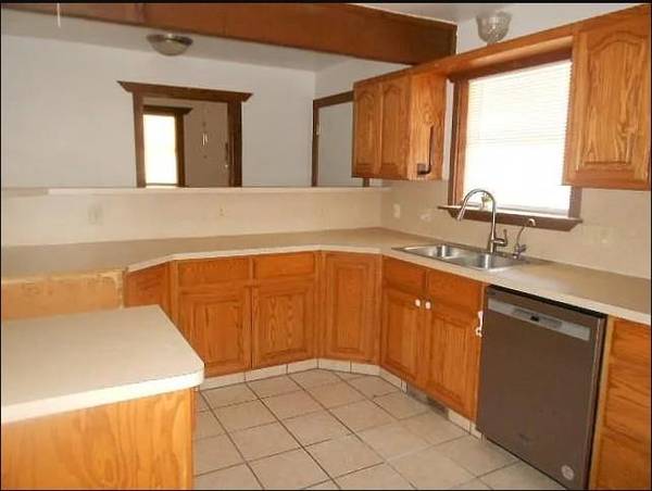 821 W Moses ST, Cushing, OK 74023