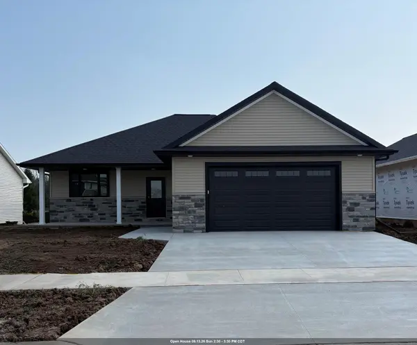 2211 GOLDEN GATE DR, Appleton, WI 54913