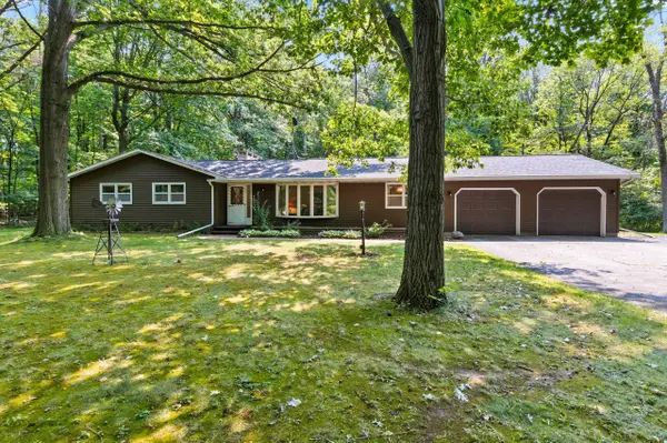 4390 DEPREY RD, Abrams, WI 54101