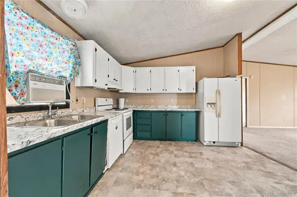 30 W 8th AVE, Coal Creek, CO 81221
